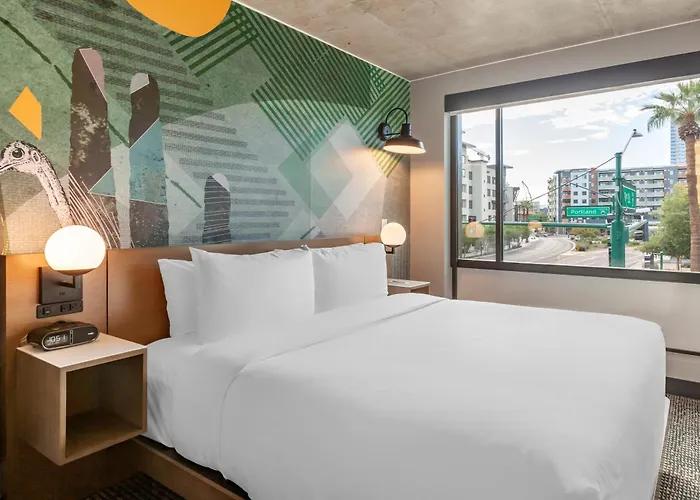 Cambria Downtown Phoenix Convention & Airport Hotel